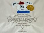 フロントには、BOMILLDANGのオリジナルキャラクターの刺繍入り