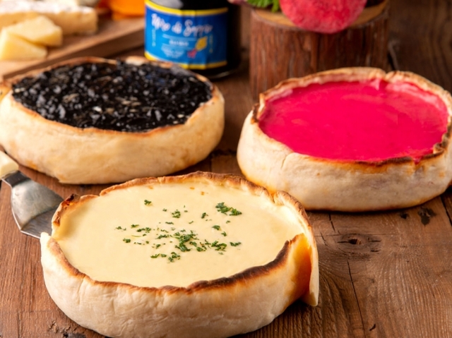 3種類のオリジナルシカゴピザ