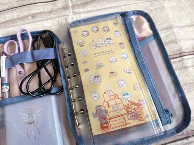 リフィルケースには折れたら困るシールを収納