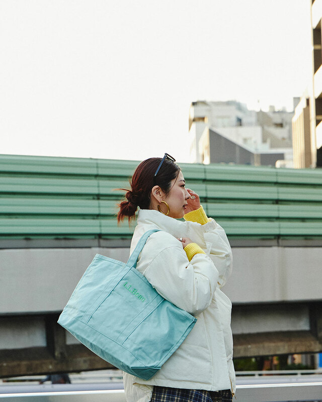 LIGHT BLUE【L.L.Bean×ROSE BUD別注】グローサリー・トートバッグ:6,600円(税込)