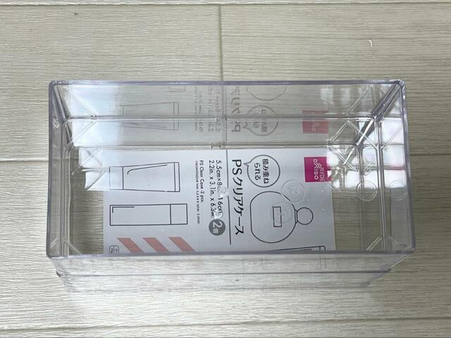 【ダイソー PSクリアケース（2個入、5.5cm×8cm×16cm）】アイライナーとペンシルアイブロウを収納します