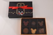 【ゴディバ】「ミッキー＆ミニー / トリュフチョコレート コレクション 6粒入」3,780円
