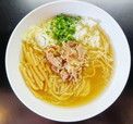 「つけ麺VSラーメン」で“肉麺”実食!/牛骨らぁ麺 マタドールの「醤油らぁ麺」