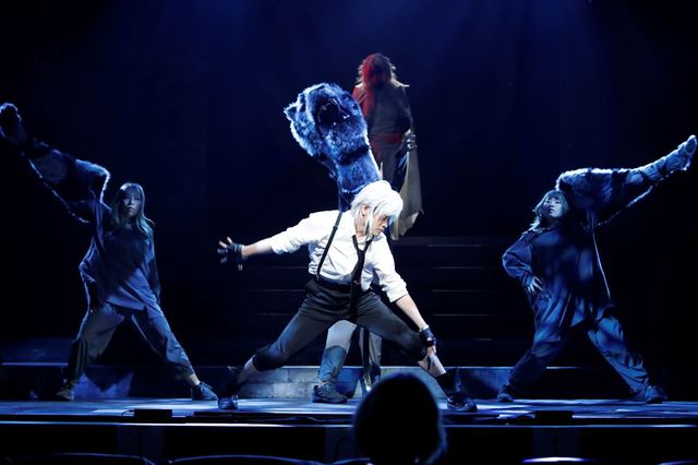 舞台「文豪ストレイドッグス DEAD APPLE」 ©「文豪ストレイドッグス DEAD APPLE」製作委員会