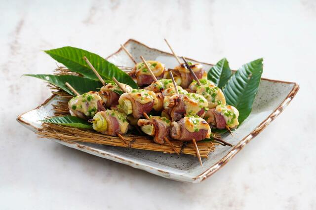 「合鴨と白葱串 柚子胡椒味噌焼き」＜期間：2025年9月24日～11月20日＞【熱々のサーロインステーキが食べ放題！秋の味覚も満喫できる「松江エクセルホテル東急」の秋のディナーブッフェ開催！】