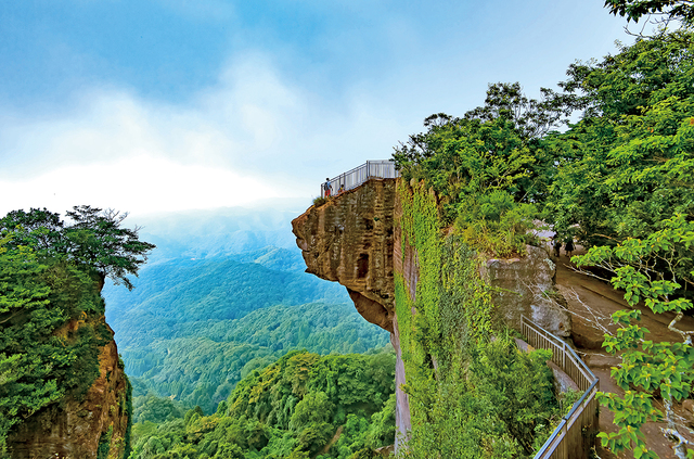 鋸山 日本寺（千葉県／鋸南町）
