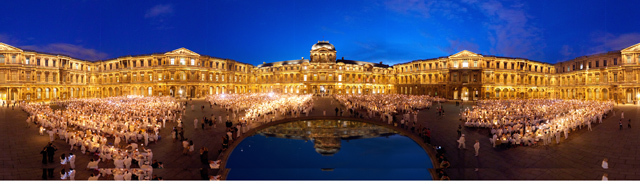 超優雅な“白”で統一されたパーティー「ディネ・アン・ブラン」