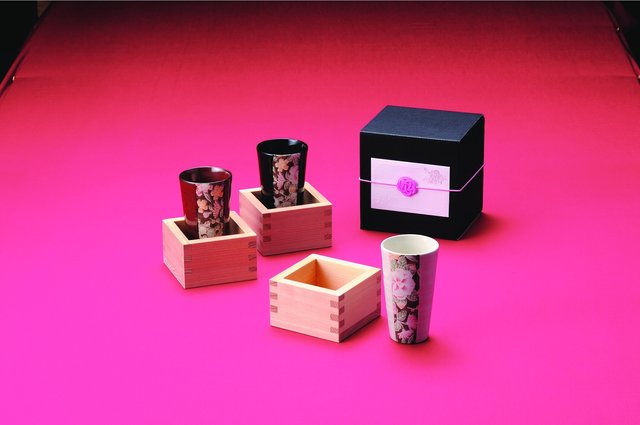 グッズ・ノベルティ部門クールジャパン賞加賀友禅文様 升付きひとくちタンブラー