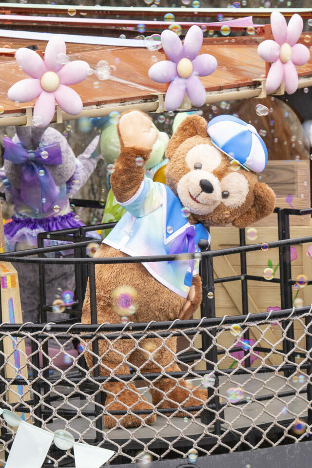 ダッフィー&フレンズのカラフルハピネスジャーニー