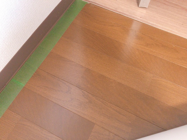 【東リのクッションフロア】養生テープを使えば賃貸でもできます