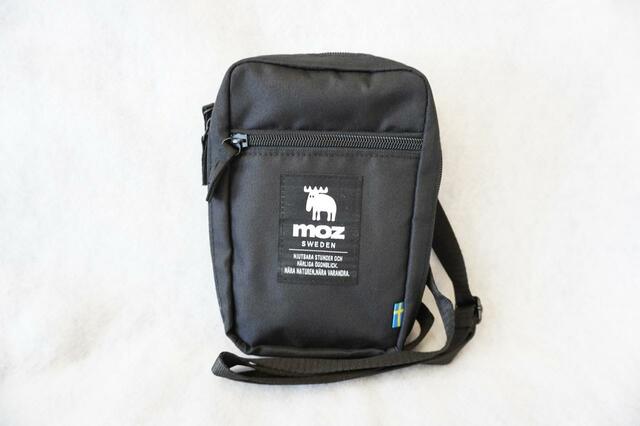 コンパクトに見えて収納力がすごい！【mozすっきり収納できる！多機能スマホショルダーバッグBOOK】価格：2,585円（税込）