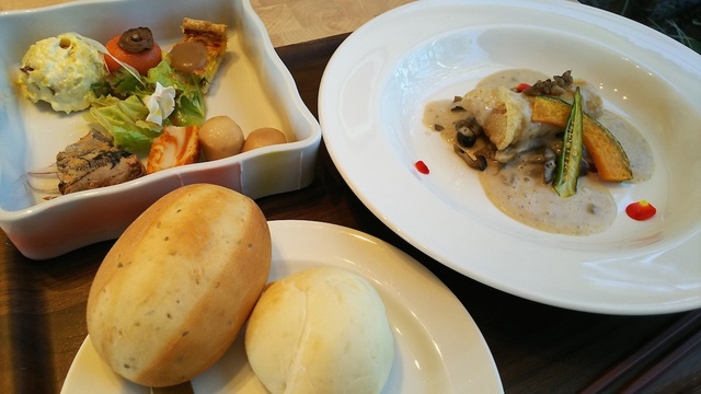 カフェレストラン ラグーナの森