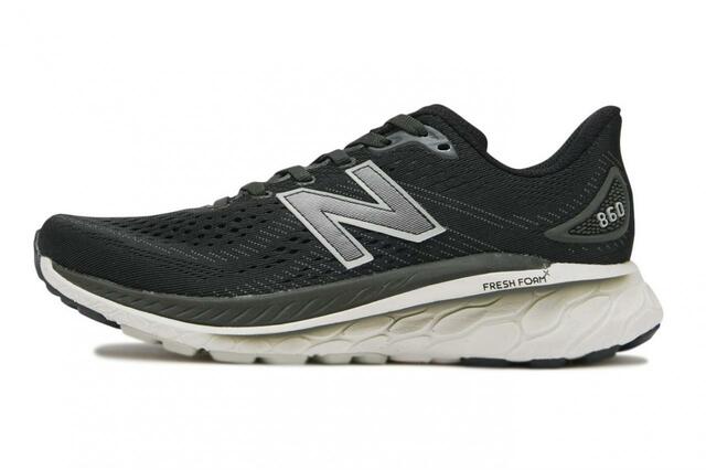 商品名:FRESH FOAM X 860v13 カラー(左から): WOMENS BLACK(Z13) 価格 :¥15,400(税込)