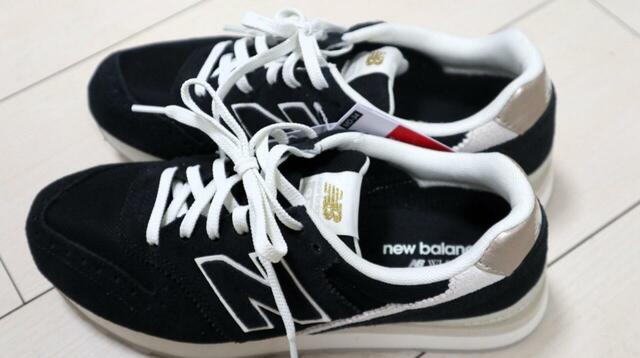 【ニューバランス WL996TV2】カラーはブラック、ホワイト、グレー、グリーンの4色展開。サイズは22.0〜25.5cmまで0.5cm刻みで揃います