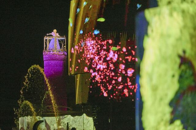 東京ディズニーリゾート「ビリーヴ！〜シー・オブ・ドリームス〜」 シーン２ ディズニー映画「塔の上のラプンツェル」のパート © Disney