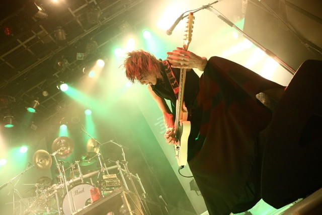 DEZERT　　撮影：小林裕和