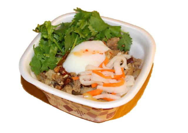 ベトナム風パクチリタマ牛丼