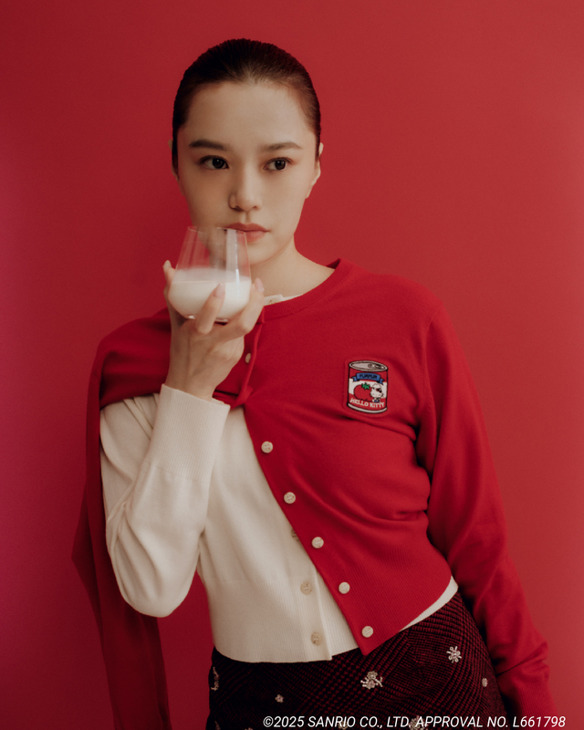 HELLO KITTYワッペンカーディガン