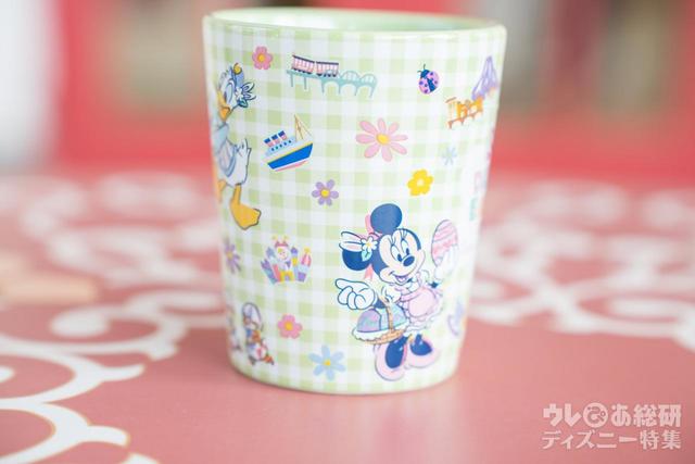 レアチーズムース&オレンジゼリー、スーベニアカップ付き 900円