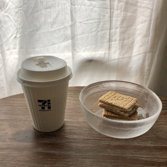 ホットコーヒー×セブンカフェ 香ばしシリアルシュガーバターの木