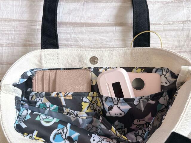 区切りポケットには細々したものを収納しましょう♪