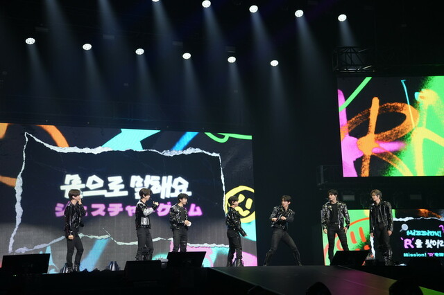 EVNNE ©Jellyfish Entertainment Japan