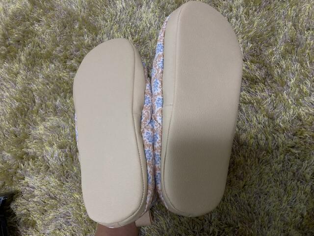 【ワークマン Heya(ヘヤ)ルームシューズ】底も厚く、床からの冷気をシャットアウトしてくれます