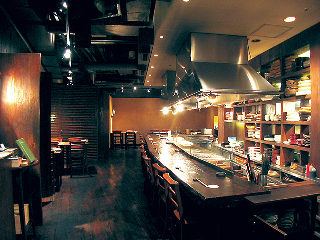 春秋 渋谷文化村通り 内観