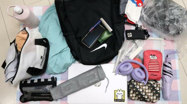 【NIKE(ナイキ) ブラジリア バックパック M】仕事帰りにジムに行く日を想定し、スニーカーや着替え、ヘッドホンなどを入れてみます!⇒