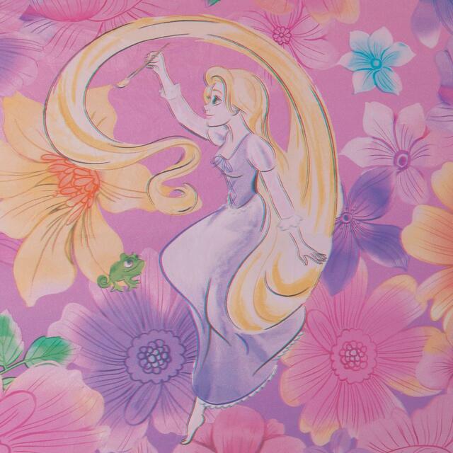 折りたたみビニール傘（選べるキャラクター）｜￥ 2,990 （税込）© Disney