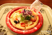 サラダピッツァ（880円）