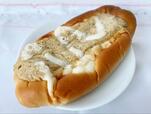 【ローソン シーチキンマヨ】パン生地の一面にたっぷり敷き詰められたツナフィリングが嬉しい!