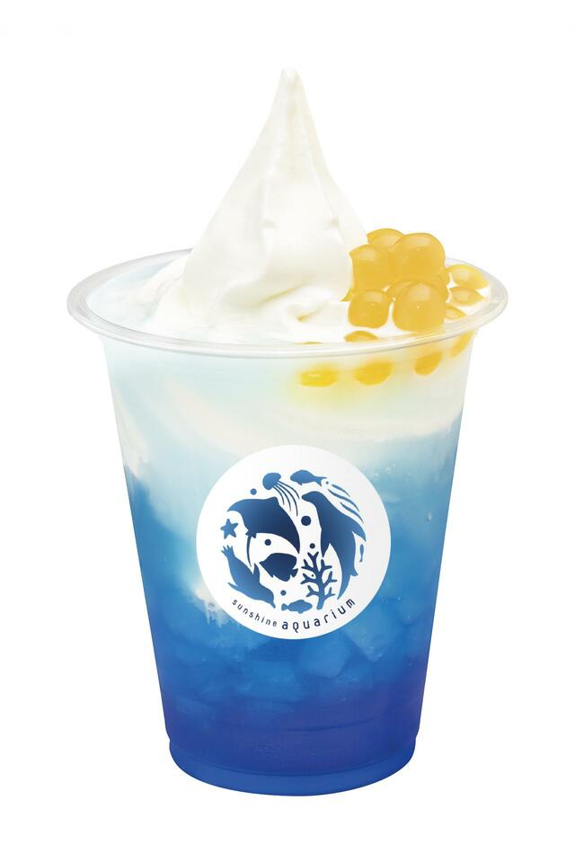 「ぷかぷかブルーソーダフロート」＜税込580円＞【不二家 Peko chan House サンシャインシティアルタ店】