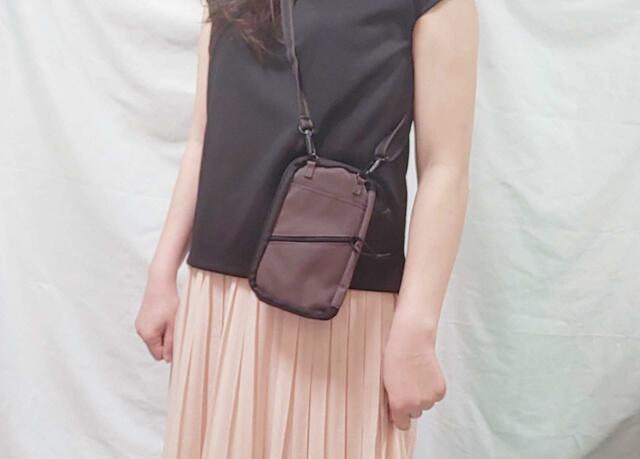 斜め掛けもかわいい（裏面）