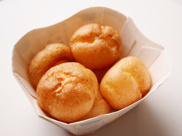 「スイーツプラン　糖質を考えたプチシュークリーム（6個入り）」モンテール