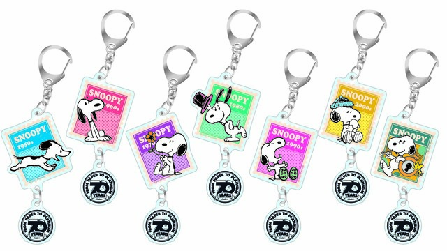 アクリルキーホルダー（全7種）　各税込715円