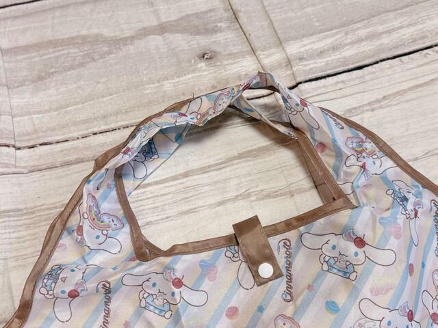 持ち手の長さは（約）51cm。長めに設計されているため、肩がけもラクラク♪