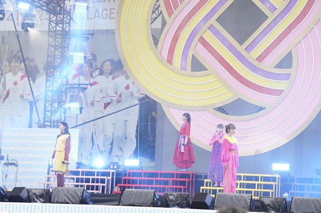 ももいろクローバーZ「ももクロ 春の一大事2022 ~笑顔のチカラ つなげるオモイ in 楢葉・広野・浪江 三町合同大会~」 撮影:上飯坂一