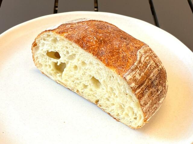 【ビースクエアード】よい香りでふわふわもちもちの「デュラム」