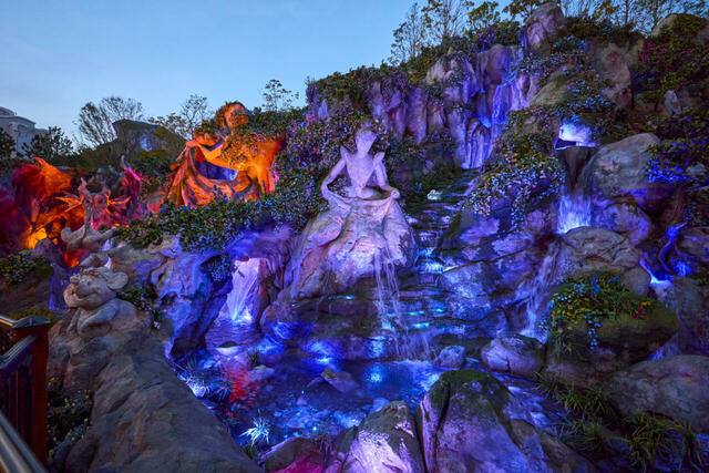 東京ディズニーシー「ディズニー・ハロウィーン」　©Disney