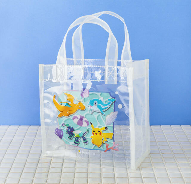 「ポケモンオリジナルクリアバッグ」＜価格：3,080円＞【【PRONTO×ポケモン】“ピカチュウのマンゴーミルク”や“カイリューのパスタ”夏限定メニューが今年も登場！】