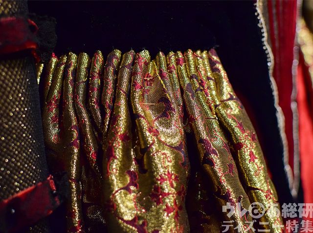 赤の女王のドレス