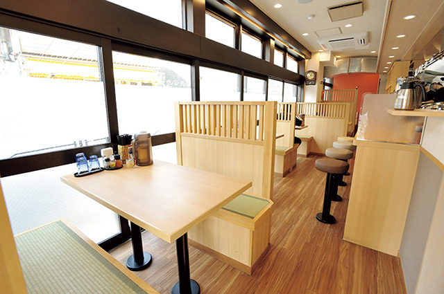 はぐれ雲（東京／後楽園）　内観