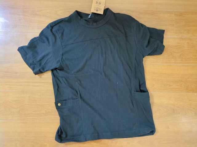 【ワークマン エアロガードコットン半袖Tシャツ】数回、夕方の犬の散歩や屋外での作業時に着てみましたが、虫に刺されることはありませんでした！