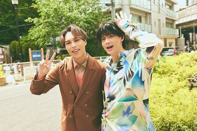 左から)KEVIN、FUMINORI