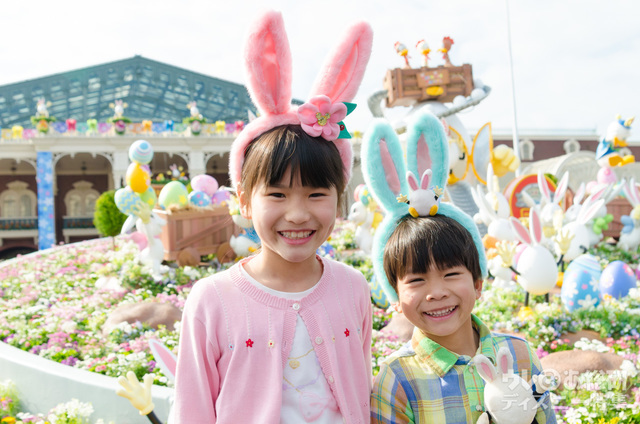 エントランスのフォトスポット｜東京ディズニーランド2017年「ディズニー・イースター」 