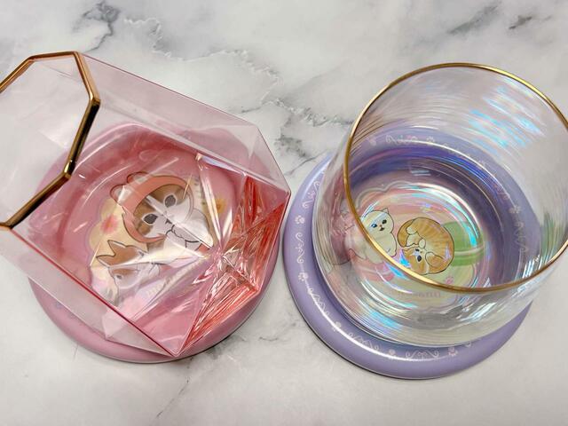 クリアグラスだと、にゃんこたちが透けて見えてかわいい♪