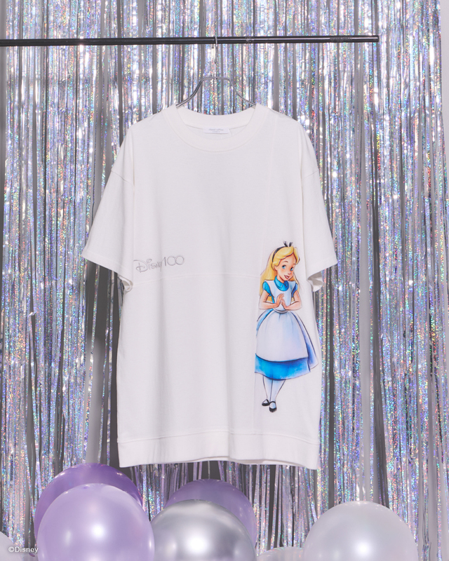 Disney100 アリス/Ｔシャツ｜￥3,990｜Green Parks Disney100 Collection