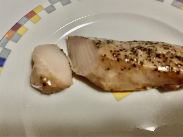 【ファミリーマート グリルチキン】おつまみでもおかずでも