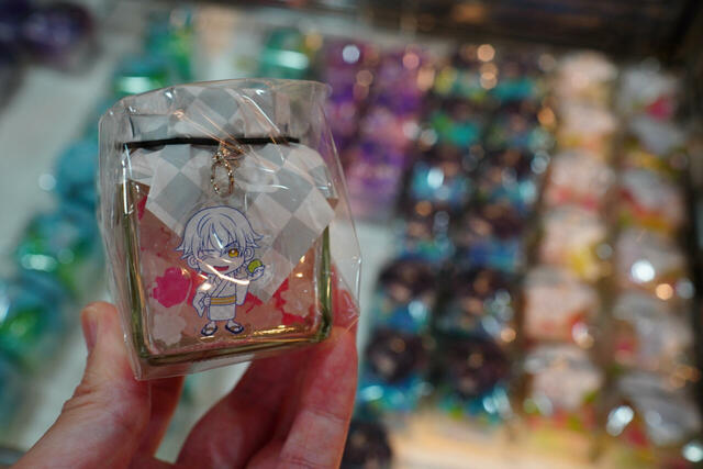 ミニアクリルチャーム付き金平糖　鶴丸国永【「刀剣乱舞 廻」まつり ~京の軌跡~】